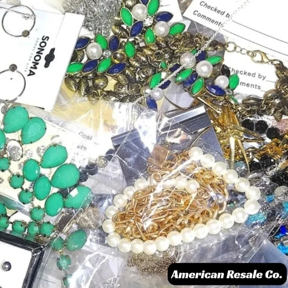 2 lbs Jewelry Lot-Some Good Some Broken-Necklaces,Bracelets,Earrings-Metal